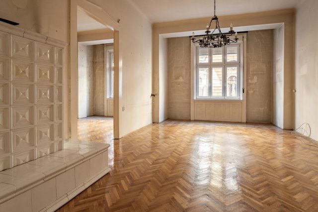 Eladó téglalakás, VI. kerületben, Kmety György utcában