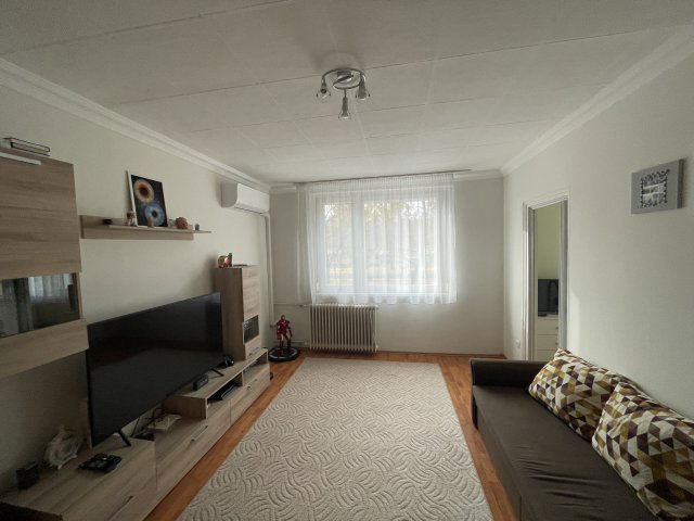 Eladó panellakás, Tiszaújvárosban 22.9 M Ft, 1+1 szobás