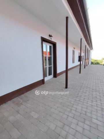 Eladó családi ház, Véménden 81.9 M Ft, 4 szobás