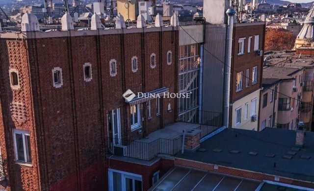 Eladó téglalakás, Budapesten, VII. kerületben 199.5 M Ft
