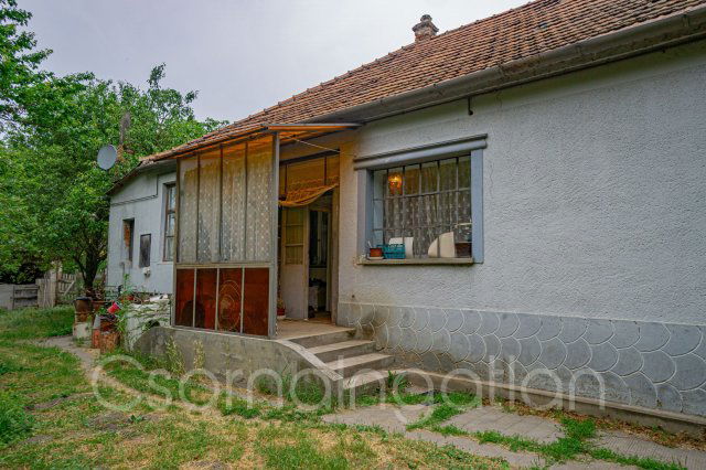 Eladó családi ház, Kónyon 32 M Ft, 3 szobás