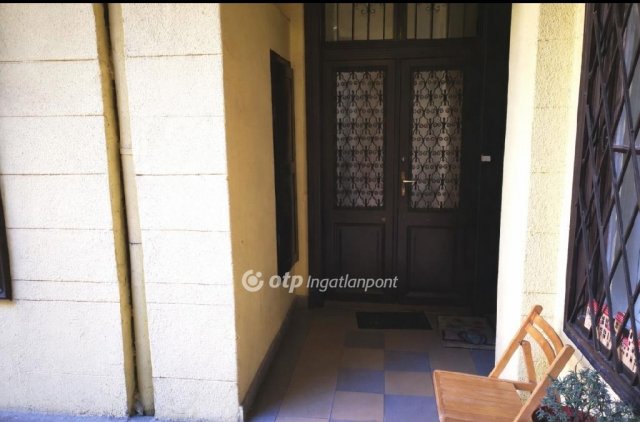 Eladó téglalakás, Budapesten, VI. kerületben 82.9 M Ft