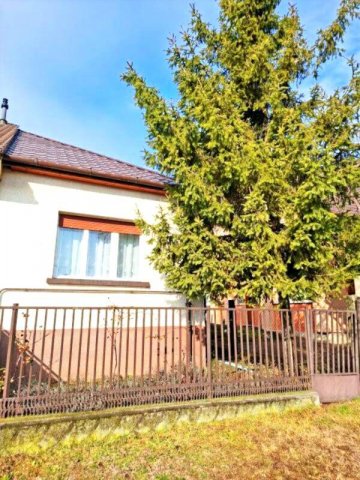 Eladó családi ház, Kerepesen 82 M Ft, 2 szobás