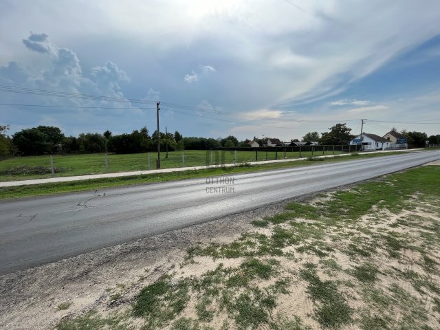 Eladó telek, Kecskeméten 39 M Ft / költözzbe.hu