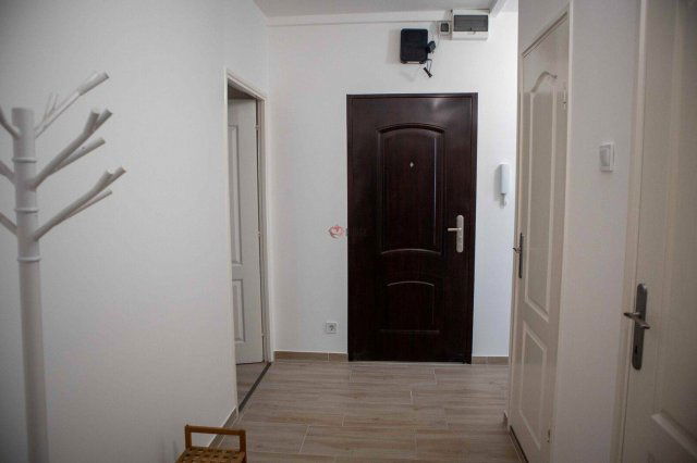 Kiadó panellakás, albérlet, Szegeden 190 E Ft / hó, 3 szobás