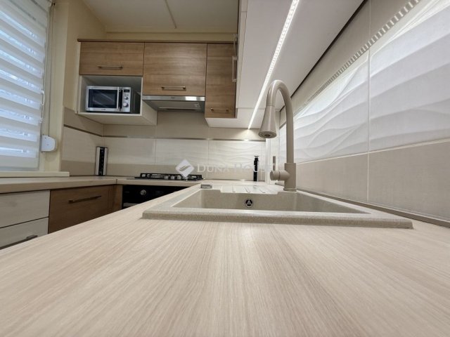 Eladó panellakás, Kecskeméten 53.8 M Ft, 2 szobás