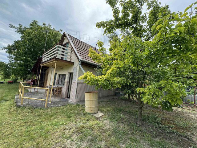 Eladó nyaraló, Balatonkenesén 55 M Ft / költözzbe.hu