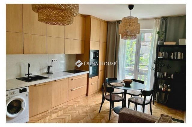 Eladó téglalakás, Budapesten, XII. kerületben 129 M Ft, 3 szobás