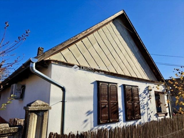 Eladó családi ház, Tápióságon 35 M Ft, 2 szobás