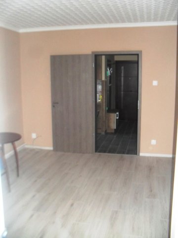 Kiadó panellakás, albérlet, Debrecenben 150 E Ft / hó, 1 szobás