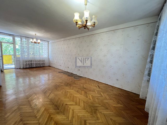 Eladó téglalakás, Nyíregyházán 49 M Ft, 4 szobás