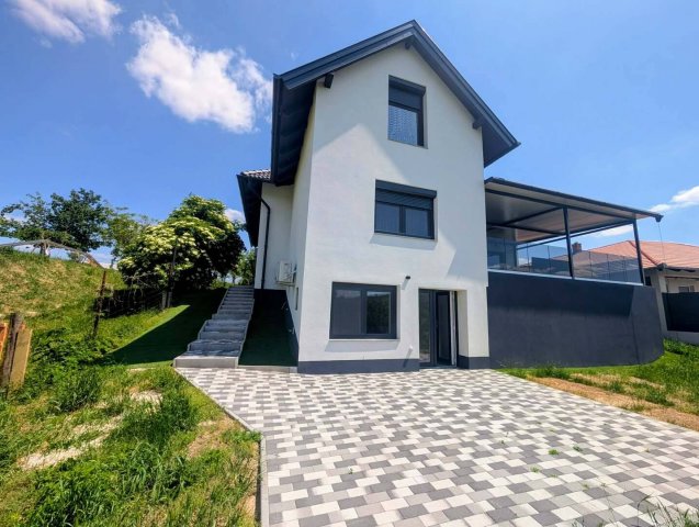 Eladó családi ház, Zalaszentgróton 139.9 M Ft, 5 szobás
