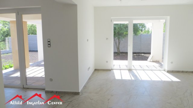 Eladó családi ház, Békéscsabán 79.9 M Ft, 3 szobás