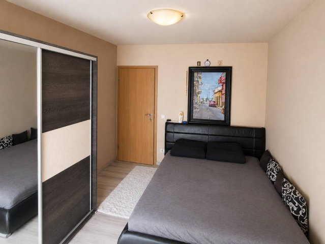 Eladó panellakás, Táborfalván 30.5 M Ft, 2 szobás