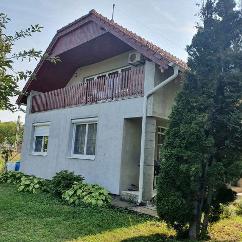 Eladó családi ház, Gödön 135 M Ft, 7 szobás