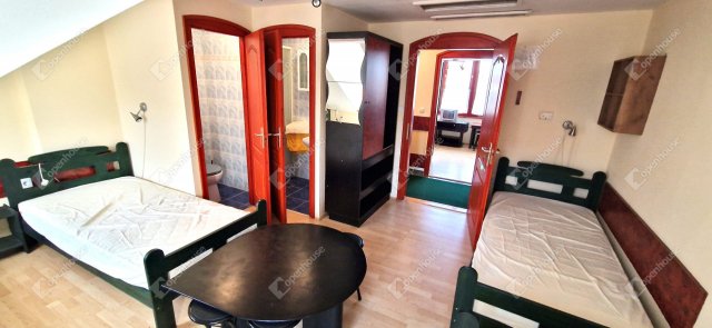 Eladó hotel, Szikszón 200 M Ft, 10 szobás / költözzbe.hu