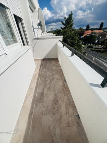 Kiadó téglalakás, albérlet, Tatán 180 E Ft / hó, 2 szobás