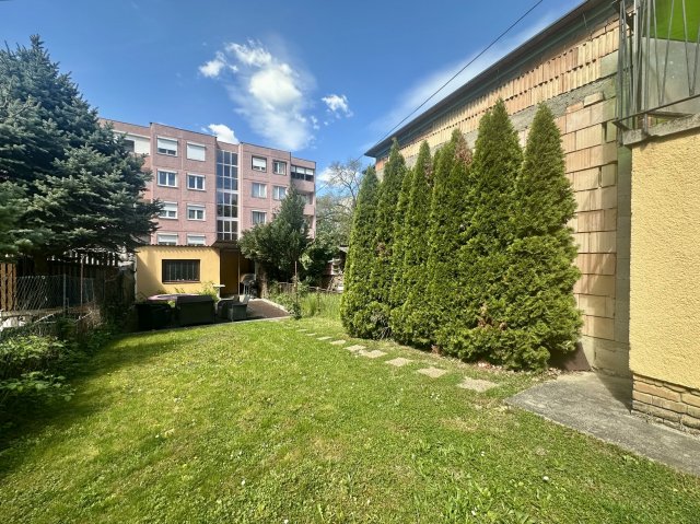 Eladó téglalakás, Keszthelyen 71.9 M Ft, 2 szobás