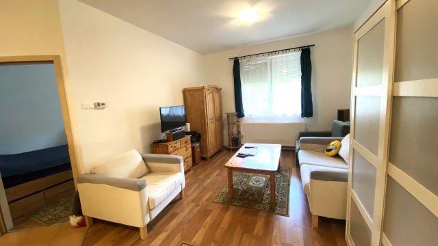 Eladó téglalakás, Székesfehérvárott 58.5 M Ft, 1+1 szobás