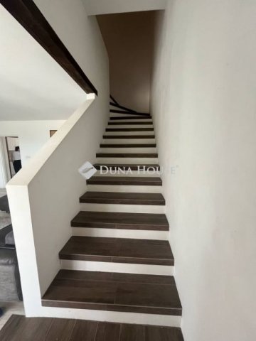 Eladó családi ház, Zalaegerszegen 89.9 M Ft, 5 szobás
