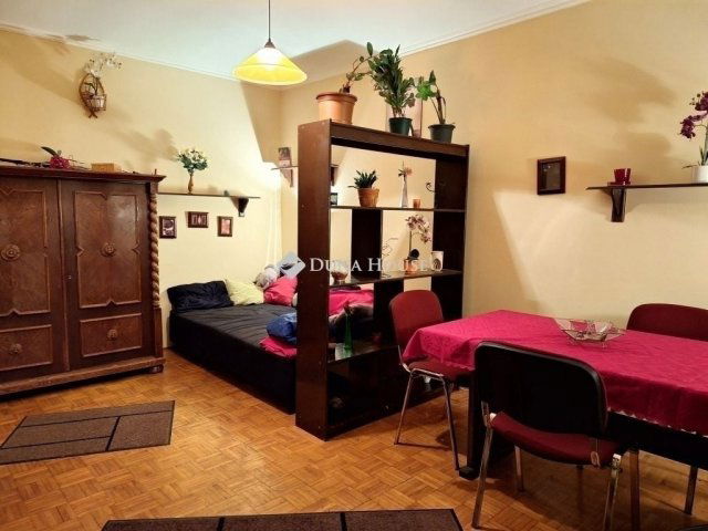 Eladó téglalakás, Kecskeméten 47.9 M Ft, 2 szobás