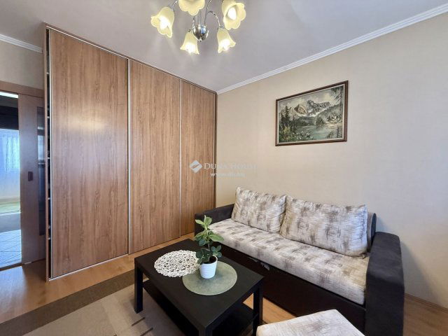 Eladó panellakás, Pécsett, Berek utcában 45.9 M Ft, 2+1 szobás