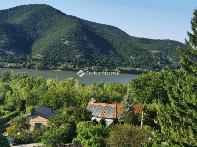 Eladó családi ház, Visegrádon 129.9 M Ft, 4 szobás