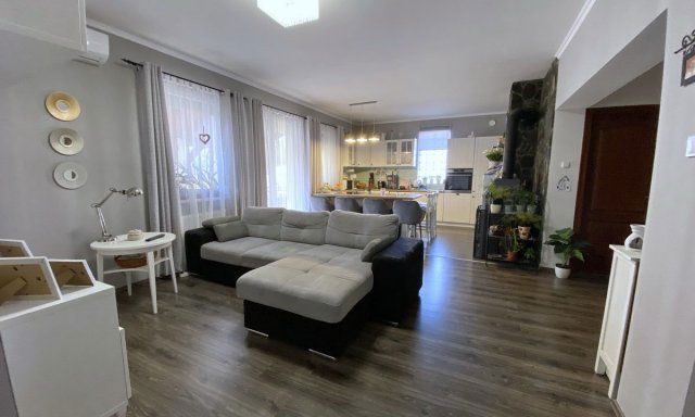 Eladó családi ház, Tökölön 115 M Ft, 4 szobás