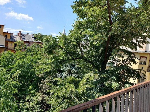 Eladó téglalakás, Budapesten, XI. kerületben 98 M Ft, 2 szobás