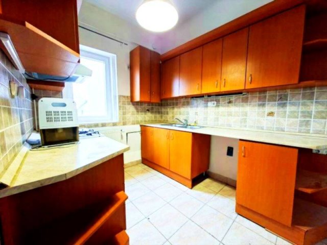 Eladó családi ház, Budapesten, XV. kerületben 49.5 M Ft