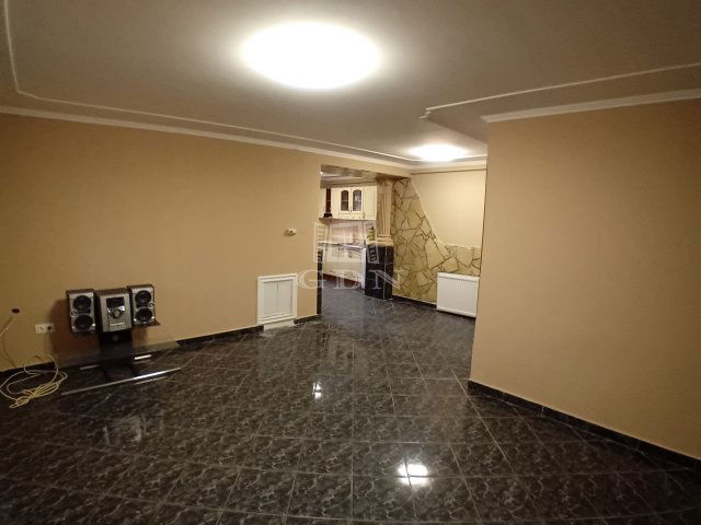 Eladó családi ház, Baján 24.9 M Ft, 1+1 szobás