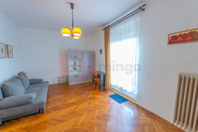 Eladó téglalakás, Pécsett 27.9 M Ft, 1 szobás