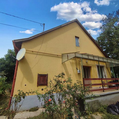 Eladó családi ház, Deszken 45.9 M Ft, 2 szobás