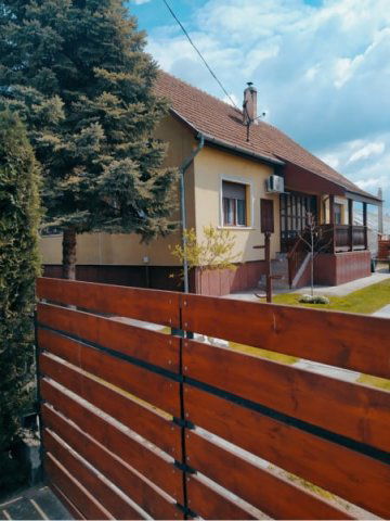 Eladó családi ház, Dabason 109.9 M Ft, 3 szobás