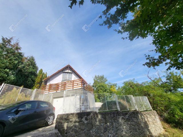 Eladó családi ház, Leányfaluban 110 M Ft, 2+2 szobás