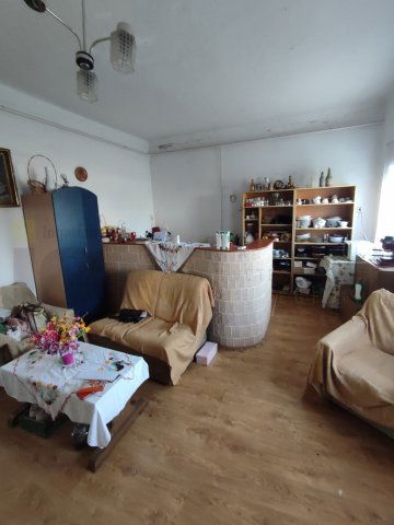 Eladó családi ház, Szatymazon 42.5 M Ft, 3 szobás