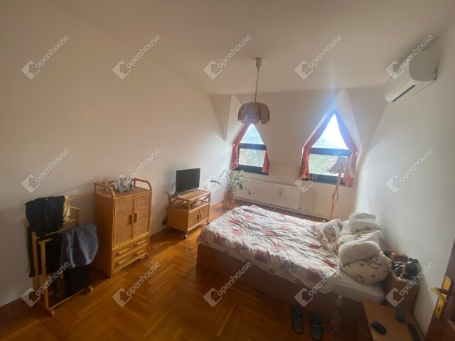 Eladó téglalakás, Győrött 133.99 M Ft, 5 szobás