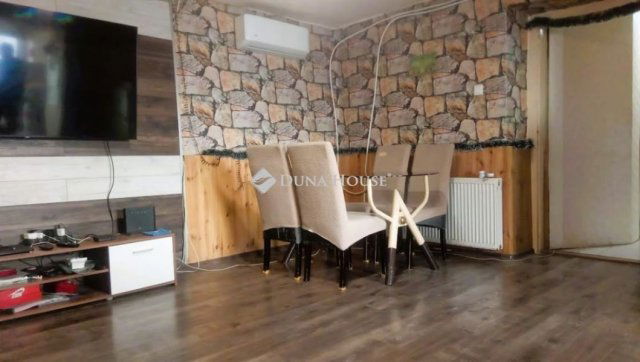 Eladó családi ház, Bajnán 29.9 M Ft, 5 szobás