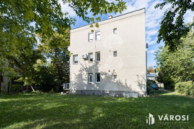 Eladó téglalakás, Budapesten, III. kerületben 97 M Ft, 3 szobás