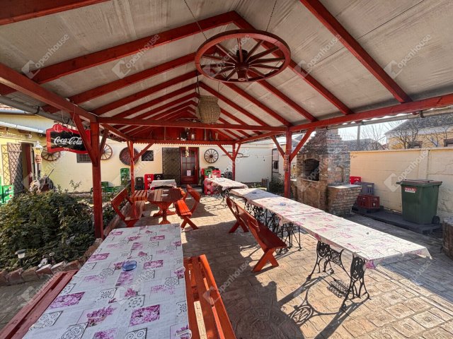 Eladó üzlethelyiség, Hódmezővásárhelyen 78.9 M Ft