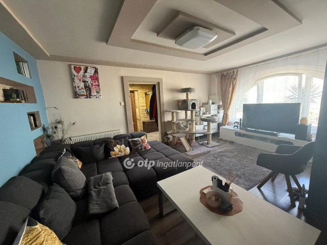 Eladó családi ház, Újfehértón 39.99 M Ft, 1 szobás