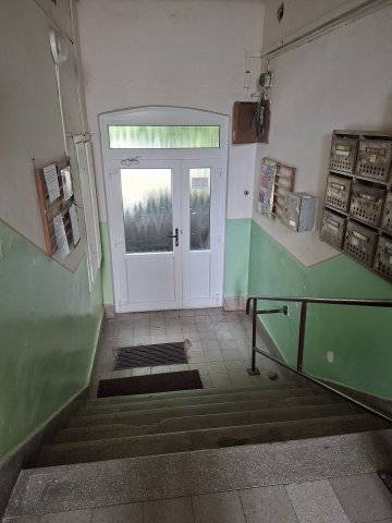 Eladó téglalakás, Szolnokon 33.9 M Ft, 2 szobás