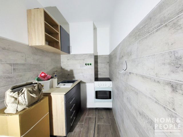 Eladó téglalakás, Szegeden 40.5 M Ft, 1+1 szobás