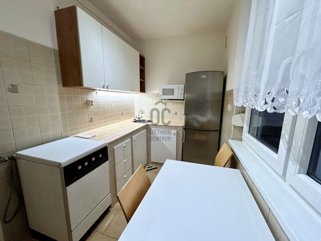 Eladó panellakás, Győrött 55.9 M Ft, 2 szobás