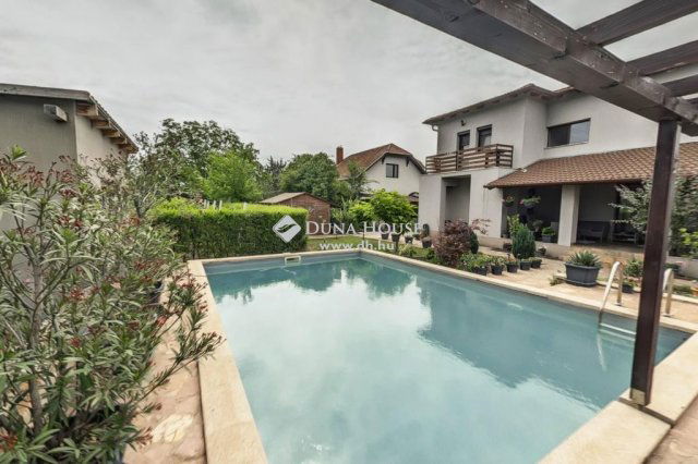 Eladó családi ház, Domaszéken 159.99 M Ft, 5 szobás