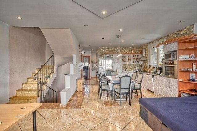 Eladó ikerház, Gyálon 109 M Ft, 6 szobás / költözzbe.hu