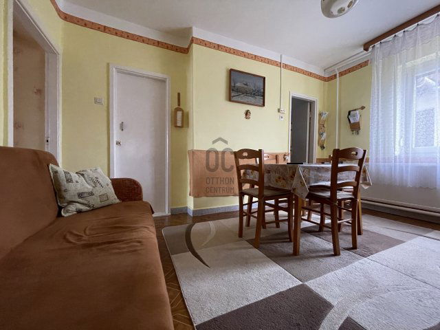 Eladó családi ház, Jászapátiban 25 M Ft, 2 szobás