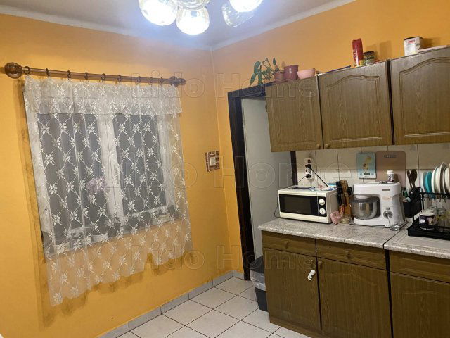 Eladó családi ház, Beleznán 34 M Ft, 3 szobás