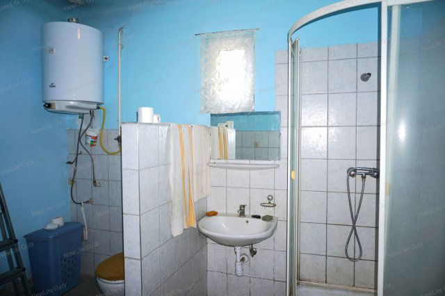 Eladó családi ház, Barbacson 35 M Ft, 3 szobás
