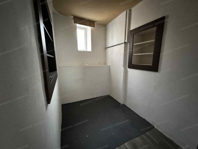 Eladó téglalakás, Gyulán 39.99 M Ft, 2 szobás